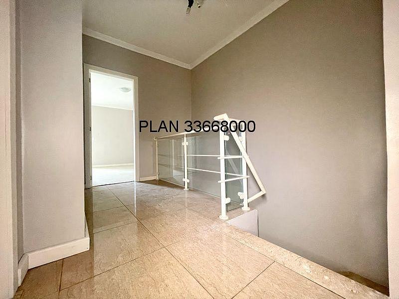 Casa com p�tio ECOVILLE 23