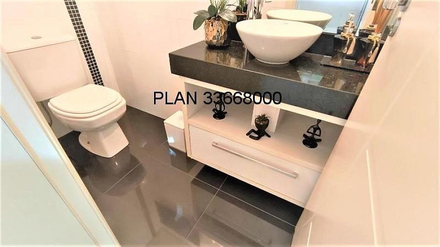 Casa com piscina na Avenida Ecoville 6