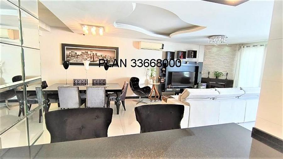 Casa com piscina na Avenida Ecoville 10