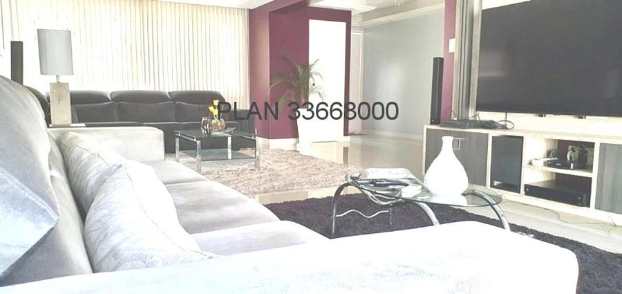 CASA T�RREA AMPLA NO JARDIM PLANALTO EM PORTO ALEGRE 2
