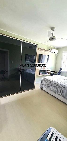 CASA T�RREA AMPLA NO JARDIM PLANALTO EM PORTO ALEGRE 17