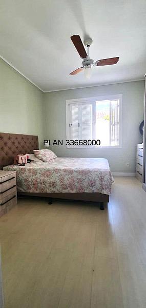 CASA T�RREA AMPLA NO JARDIM PLANALTO EM PORTO ALEGRE 29