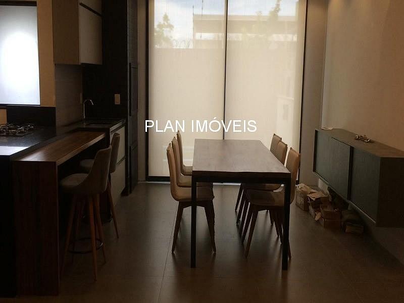 CASA EM CONDOM�NIO ECOVILLE 8