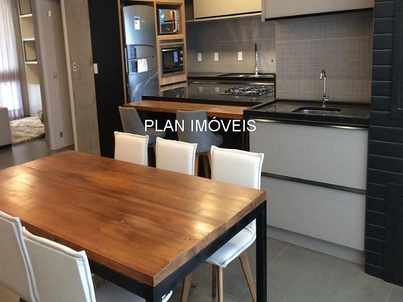 CASA EM CONDOM�NIO ECOVILLE 57