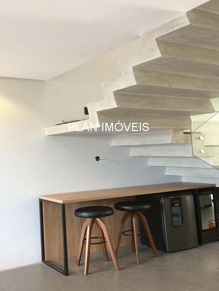 CASA EM CONDOM�NIO ECOVILLE 46