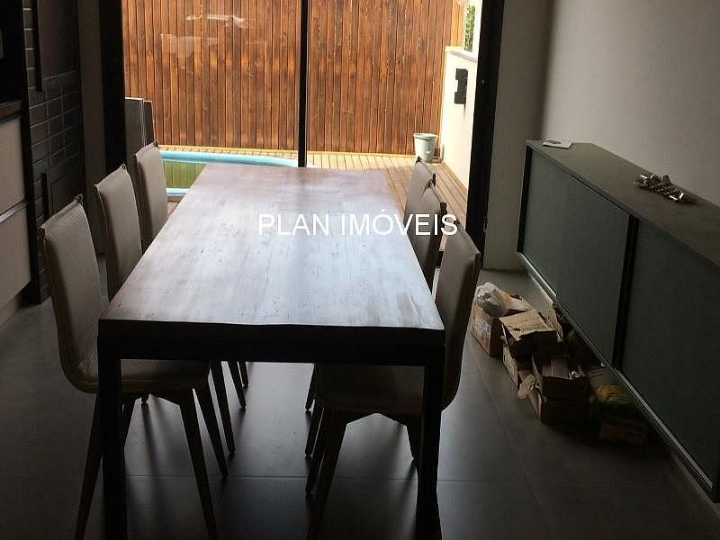 CASA EM CONDOM�NIO ECOVILLE 47