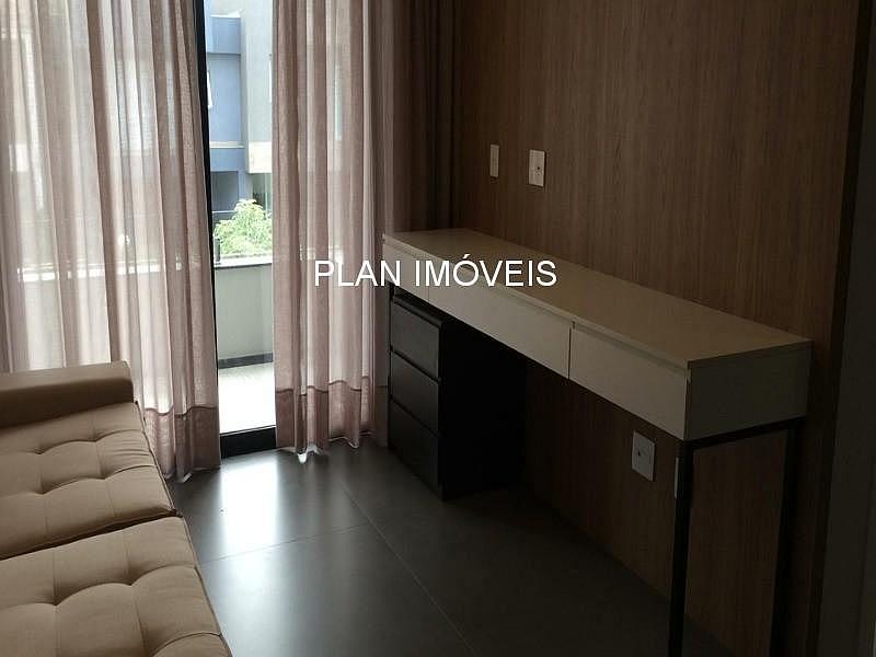 CASA EM CONDOM�NIO ECOVILLE 53