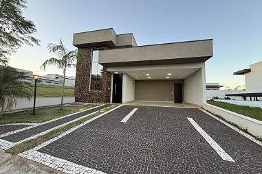 Casa em Condomínio com 3 quartos à venda, 204m², 4 banheiros, 4 garagens - Jardim Recanto das Águas - Nova Odessa