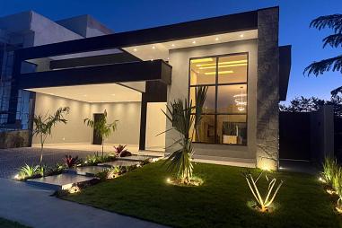 Casa em Condomínio com 3 quartos à venda, 290m², 5 banheiros, 4 garagens - Parque Fortaleza - Nova Odessa