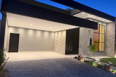 Casa em Condomínio com 3 quartos à venda, 290m², 5 banheiros, 4 garagens - Parque Fortaleza - Nova Odessa