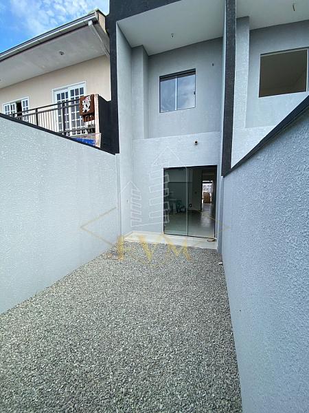 Sobrado Geminado no Bairro Comasa — foto 13