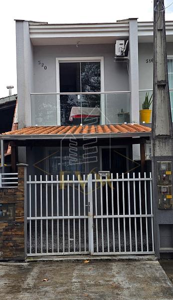 Sobrado Geminado no Aventureiro 1