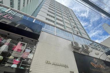 Apartamento com 2 quartos à venda, 110m², 2 banheiros, 1 garagem - Centro - Balneário Camboriú
