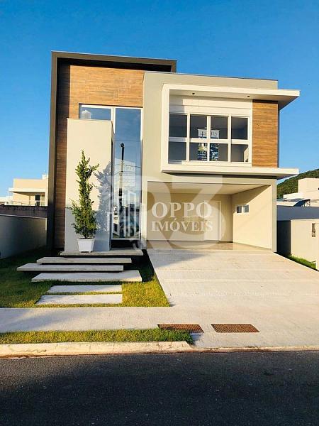 CASA DE ALTO PADR�O CONDOM�NIO CALED�NIA