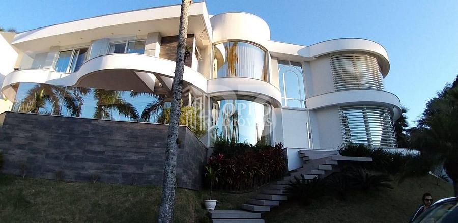 CASA DE LUXO EM CONDOM�NIO FECHADO