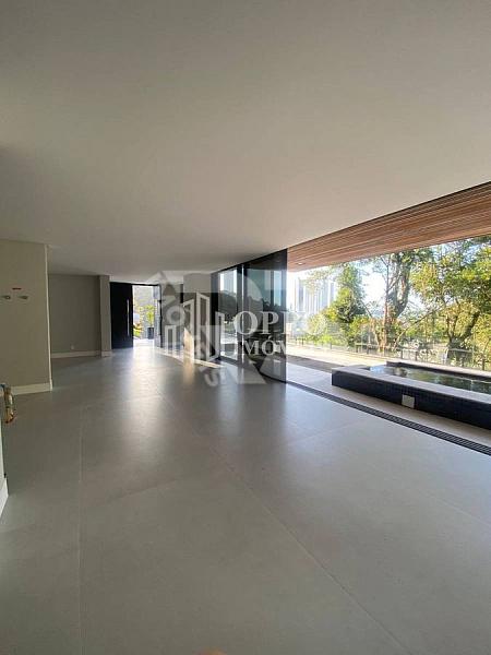 CONDOM�NIO BELLA VISTA RESIDENCE