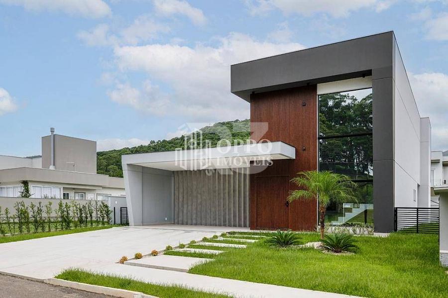 CASA NO CONDOM�NIO CALED�NIA EM CAMBORI�