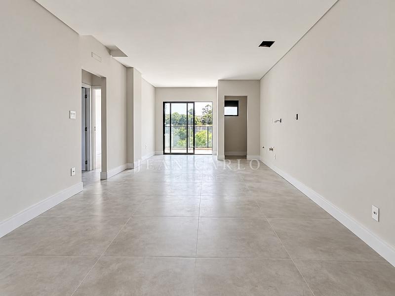 Apartamento � venda no Bairro Fazenda 1