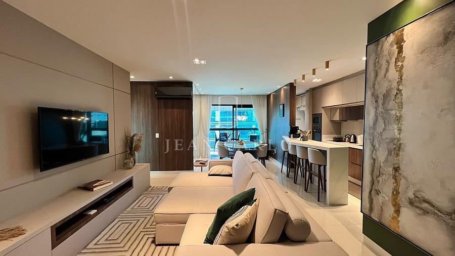 Apartamento no Ed. Privilege na Praia Brava em Itaja� 1