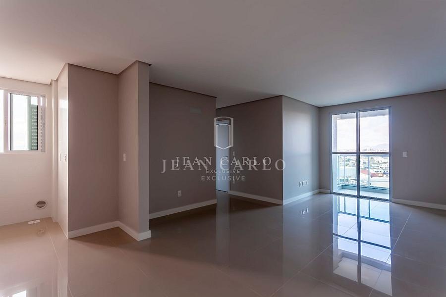 Apartamento à venda no Bairro São João em Itajaí no Edifício Jardins de Burle Marx — foto 3