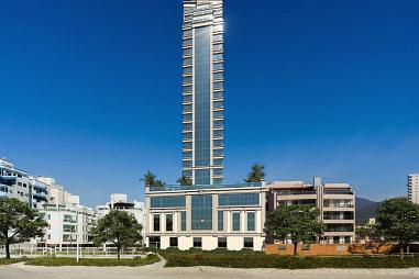 Apartamento Mobiliado frente mar à venda em Itapema | Meia Praia