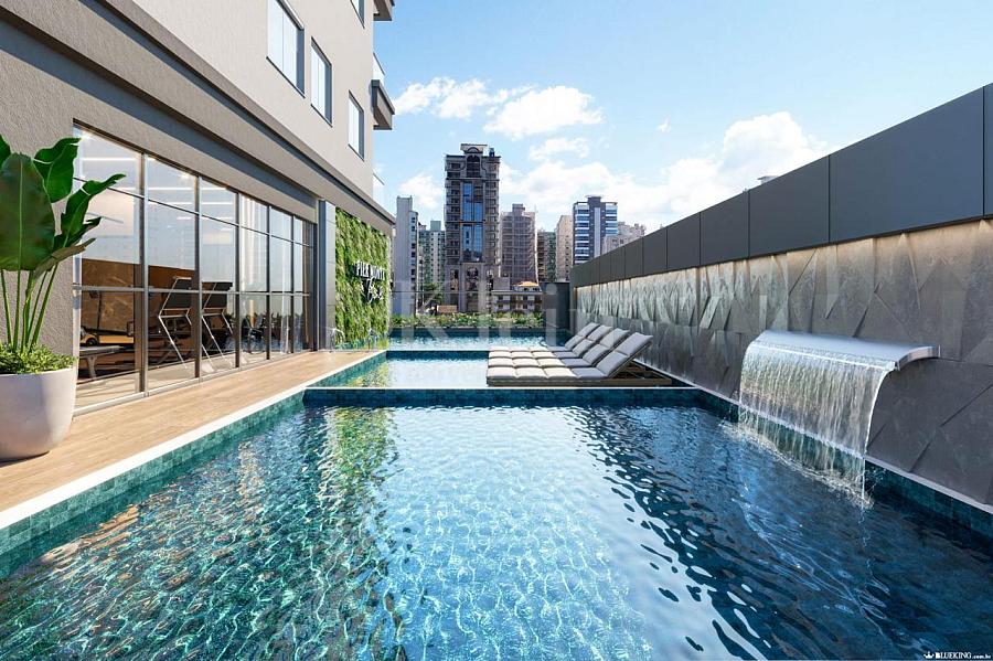 Piscina do Edif�cio Pier Monte Carlo em Porto Belo