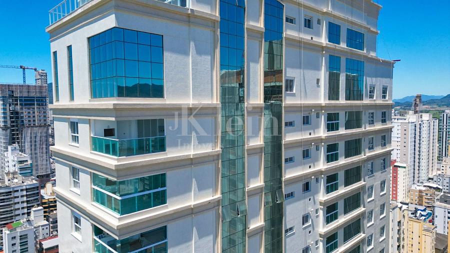 Fachada do Edif�cio Grand Provence Residence em Itapema