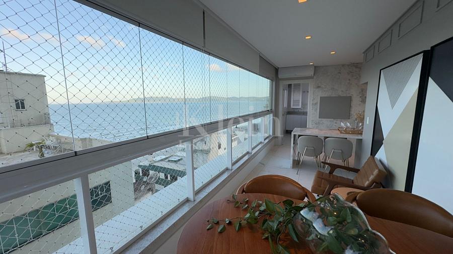 Sacada do apartamento do Edif�cio Vogue CNA em Itapema