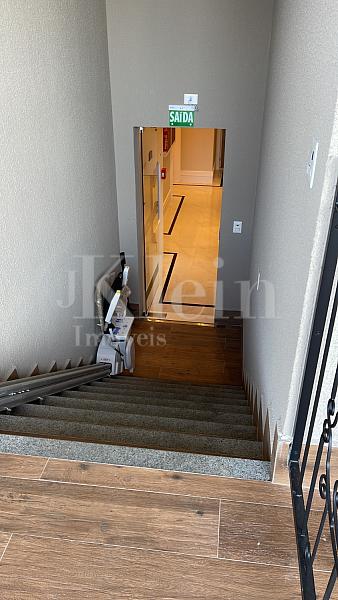 Acesso a piscina do Chateau Avenue no Morretes em Itapema