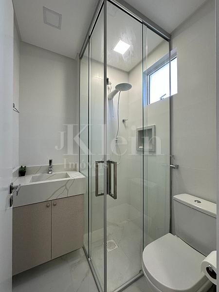 Banheiro da su�te do apartamento do Chateau Avenue no Morretes em Itapema