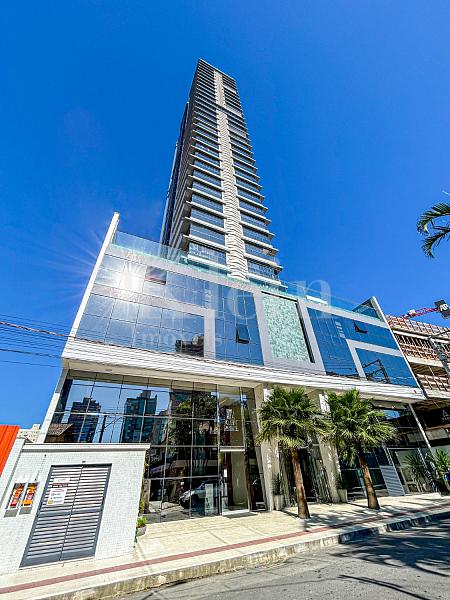 Fachada do Grand Mirage no Centro em Itapema