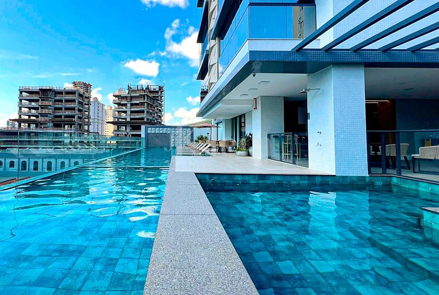 Piscina do Grand Mirage no Centro em Itapema