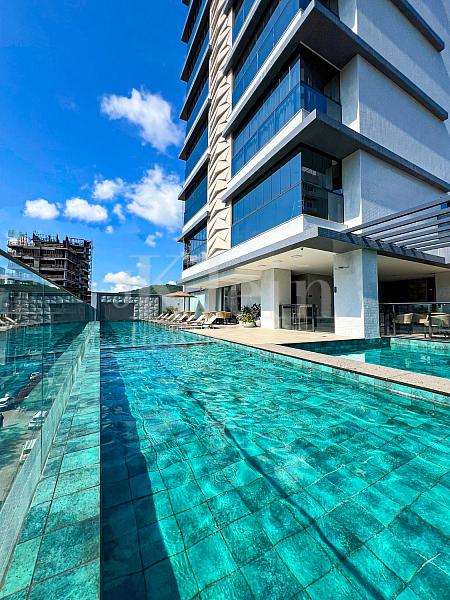 Piscina do Grand Mirage no Centro em Itapema