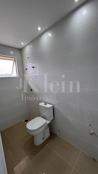 Banheiro da su�te do apartamento do Arcos da Lapa Residencial na Meia Praia em Itapema