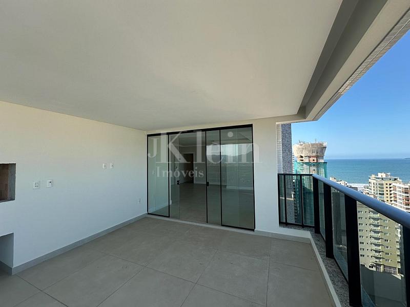 Sacada do apartamento do Times Square em Itapema