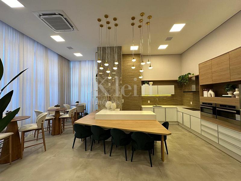 Espa�o gourmet do Times Square em Itapema