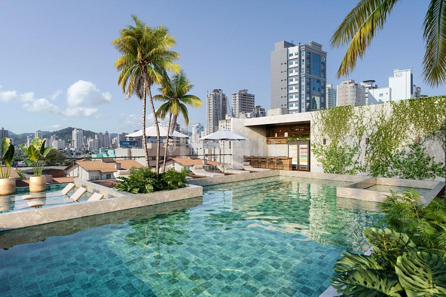 Piscina do Portal 246 Residence na Meia Praia em Itapema