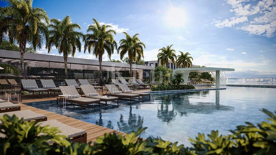 Piscina no High Tower no centro de Itapema