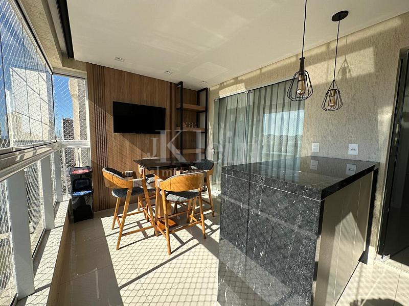 Sacada do apartamento � venda no Vila das Arroeiras em Itapema