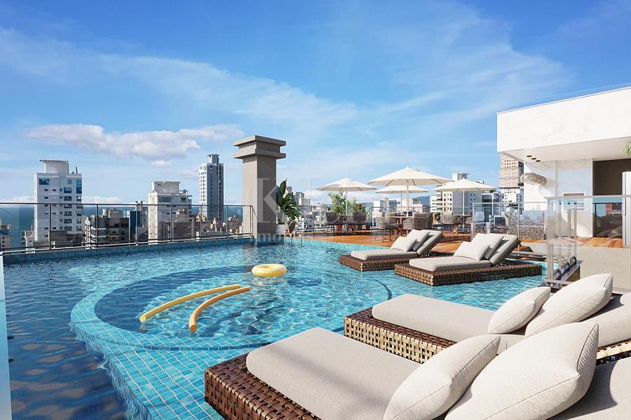 Piscina do Charming Residence no Morretes em Itapema