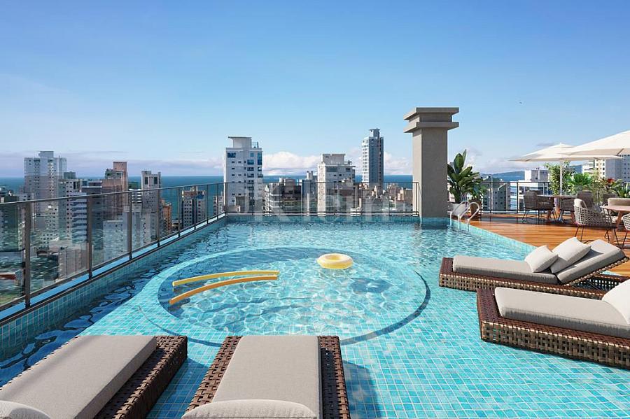 Piscina infantil do Charming Residence no Morretes em Itapema