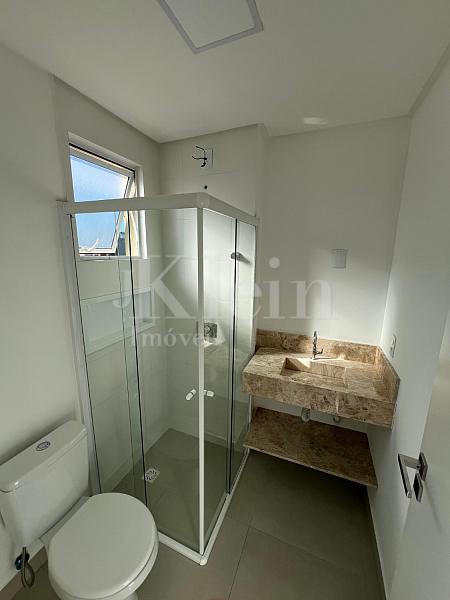 Banheiro da su�te do apartamento do Gran Vittoria Residenziale no Morretes em Itapema