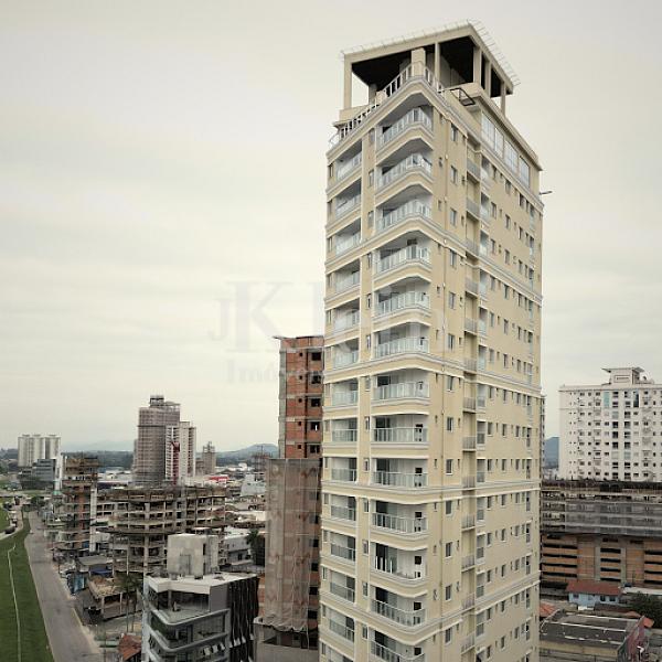 Fachada do Gran Vittoria Residenziale no Morretes em Itapema