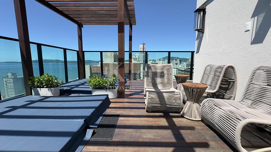 Rooftop Belle Maison Residence em Itapema