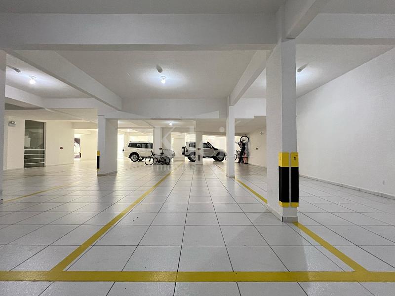 Vaga de garagem do apartamento no Via Veneto na Meia Praia em Itapema