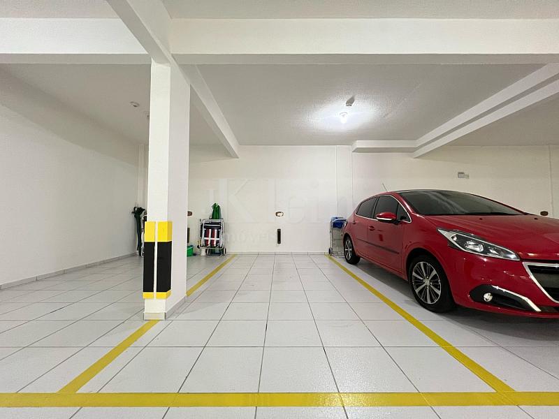 Vaga de garagem do apartamento no Via Veneto na Meia Praia em Itapema