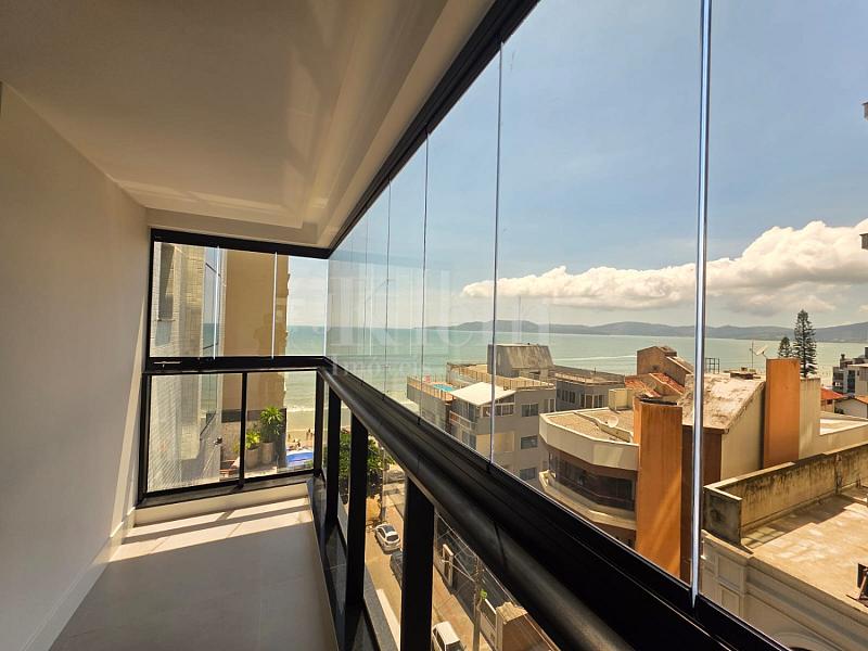 Sacada apartamento � venda no Horizon Palace em Itapema