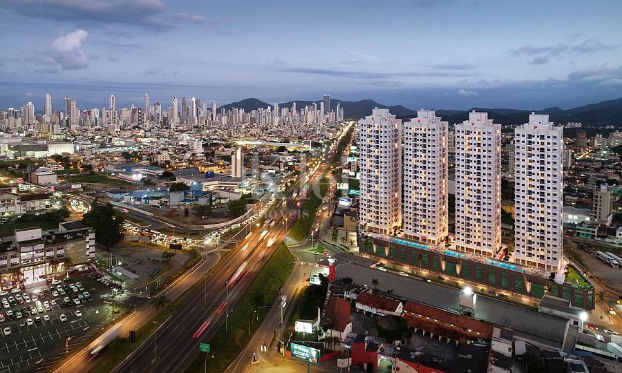 Fachada do Classic Home Club em Cambori�