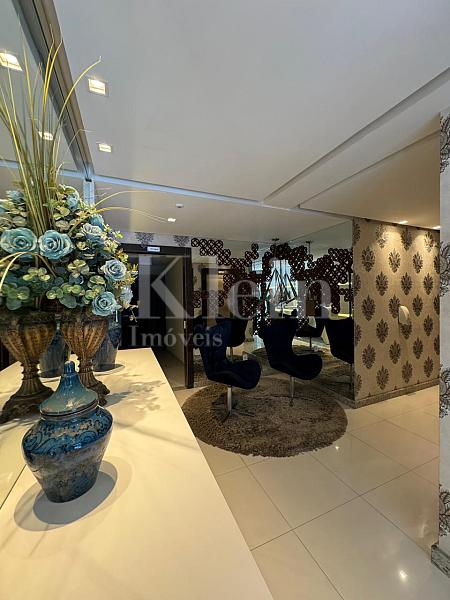 Hall de entrada do Diamante Residence na Meia Praia em Itapema