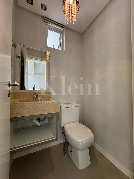 Lavabo do apartamento do Diamante Residence na Meia Praia em Itapema